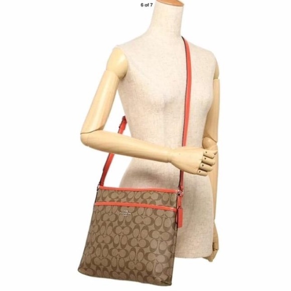 ❌SOLD NWT COACH Signature FileCrossbody Khaki Neon - Picture 7 of 8